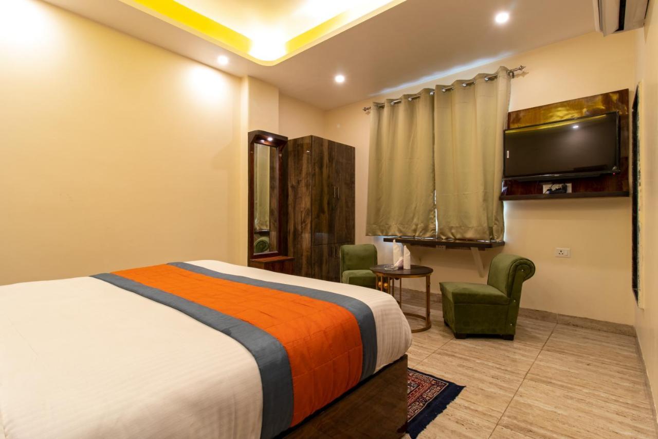 Airport Hotel Dev Residency - Mahipalpur Nueva Delhi Exterior foto